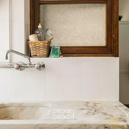 Checkincheckout - City Center 1 Apartman