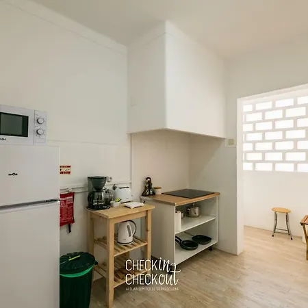Checkincheckout - City Center 1 Apartman